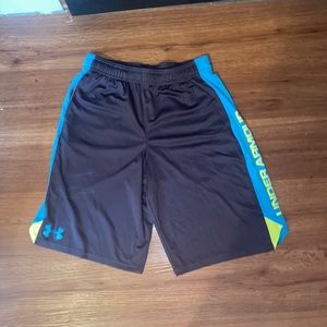 UNDER ARMOUR, youth large, black blue and yellow